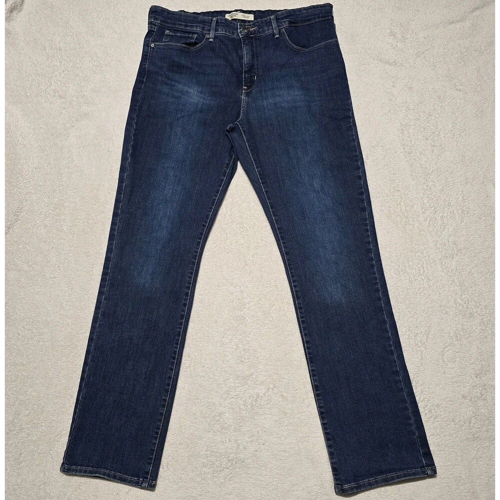Levi's Signature Gold Jeans Totally Shaping Straight Women's Sz 14 (32x30) Pants